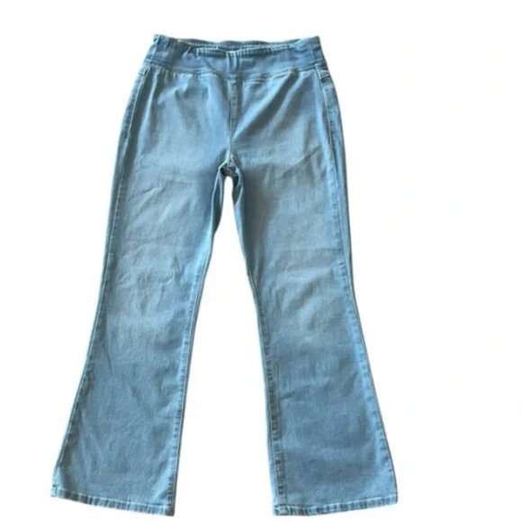 Free People Denim - We The Free Light Blue In My Feelings Mid Rise Crop Boot Light Wash Size Small